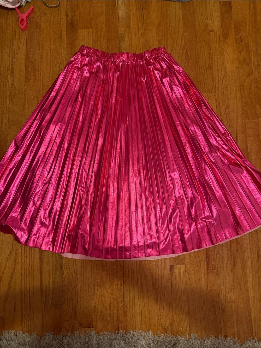 Pleated Metallic Midi Skirt in Hot Pink - Picture 3 of 3